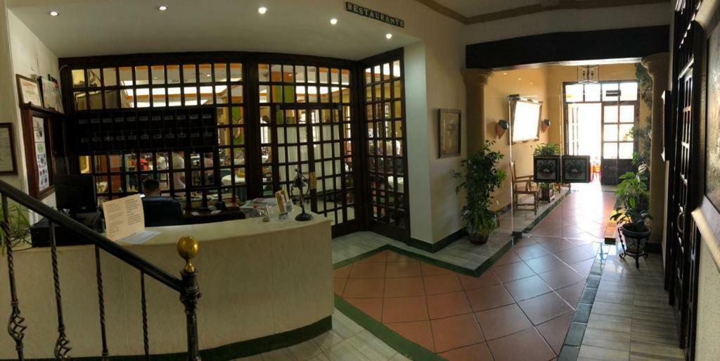 Hotel La Yedra Antequera Buitenkant foto